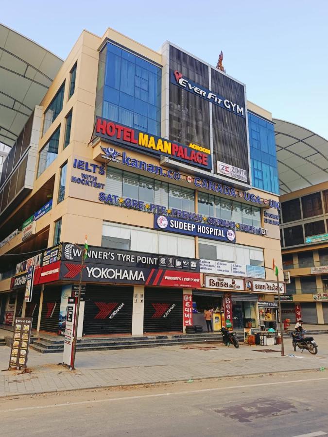 Hotel Maan Palace Vadodara Extérieur photo